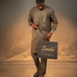 Costume Africain Homme – Bronze Satiné & Broderies Or – Collection Korité